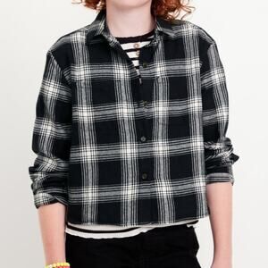 Old Navy black plaid Cropped Long Sleeve
Plaid Pocket Flannel Shirt